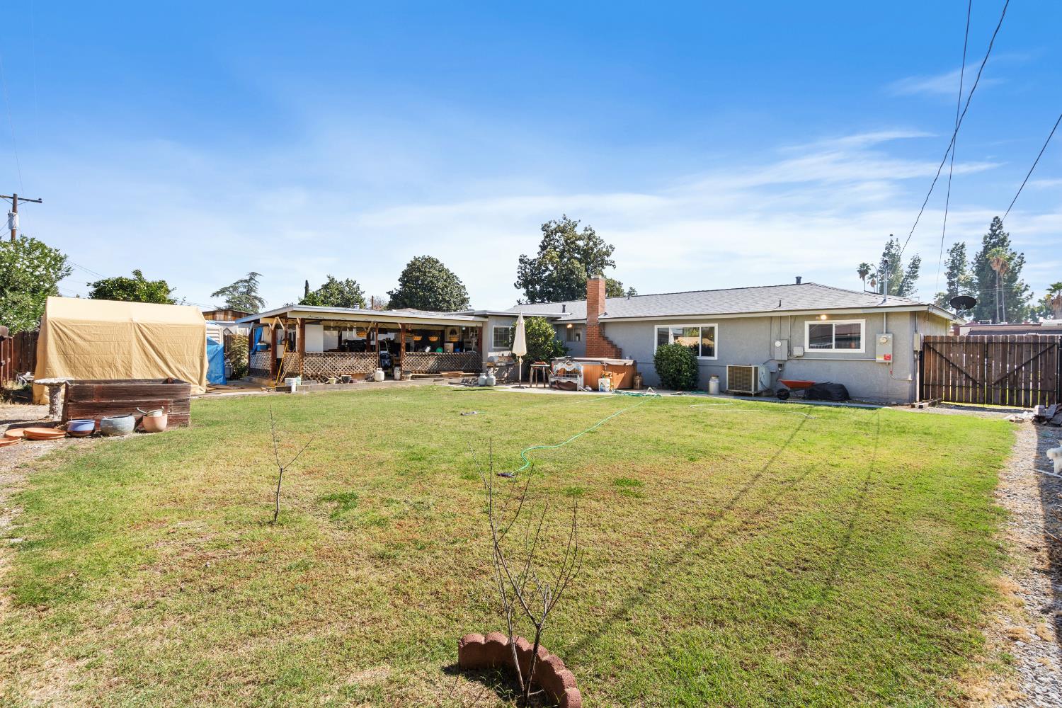 4571 E Fountain Way, Fresno, CA 93726