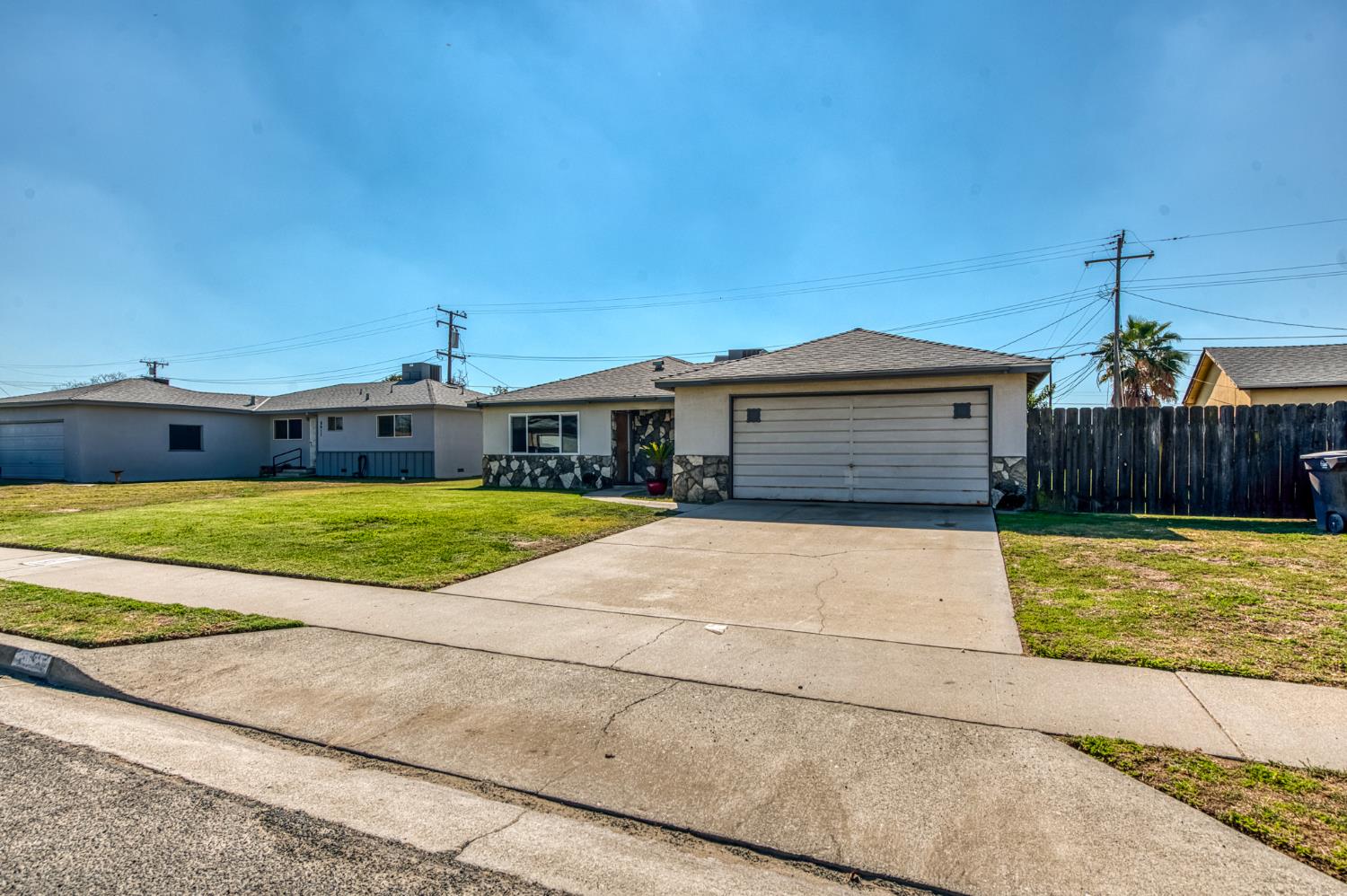 8625 La Vaca Way, Hanford, CA 93230