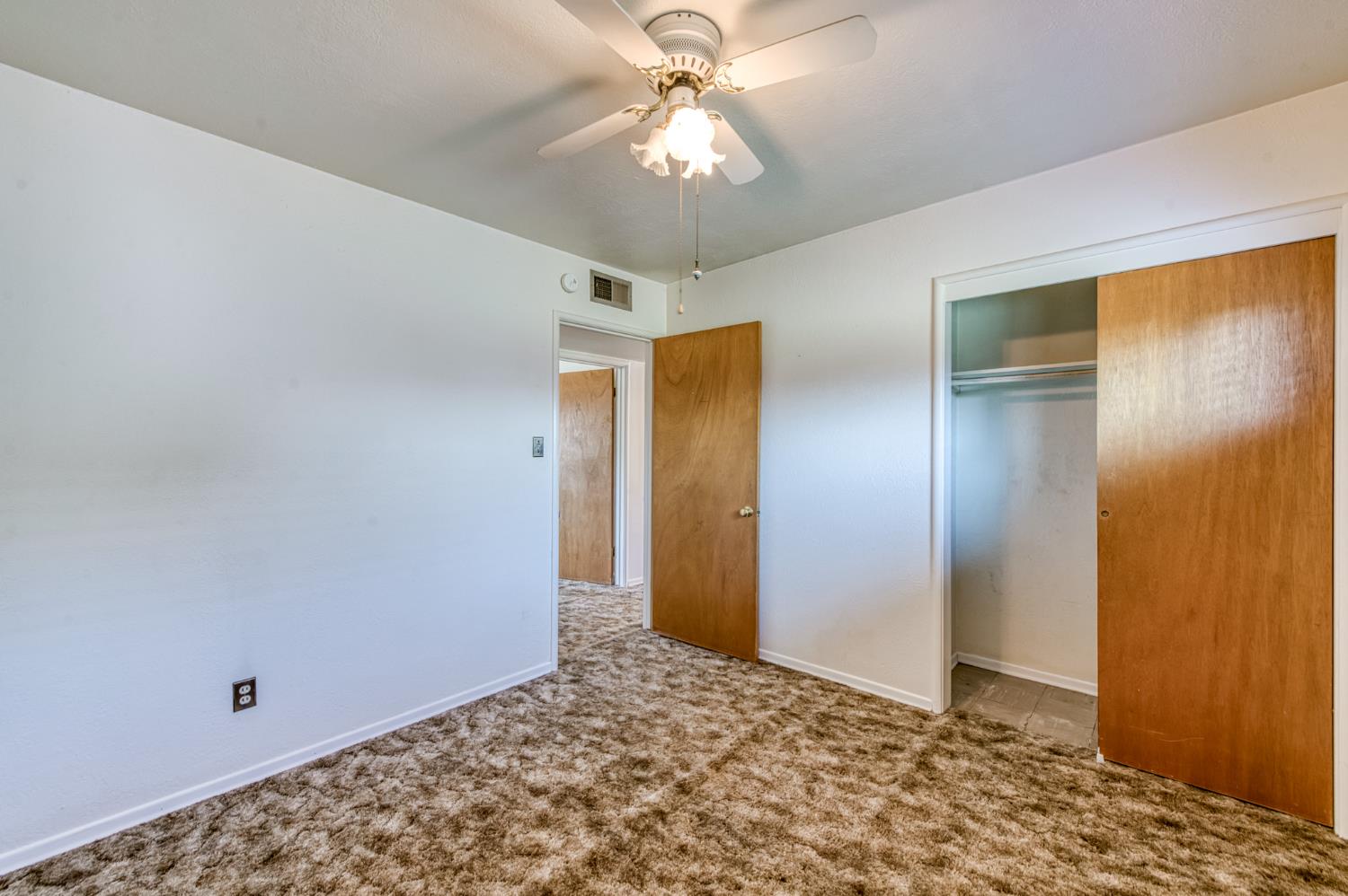 8625 La Vaca Way, Hanford, CA 93230