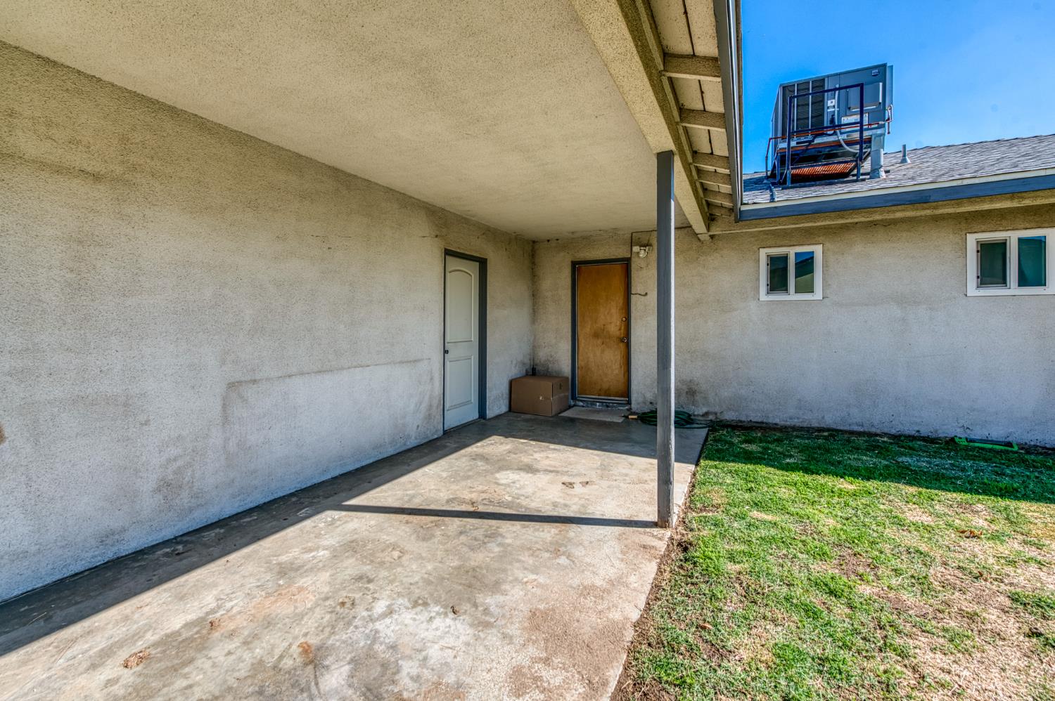 8625 La Vaca Way, Hanford, CA 93230