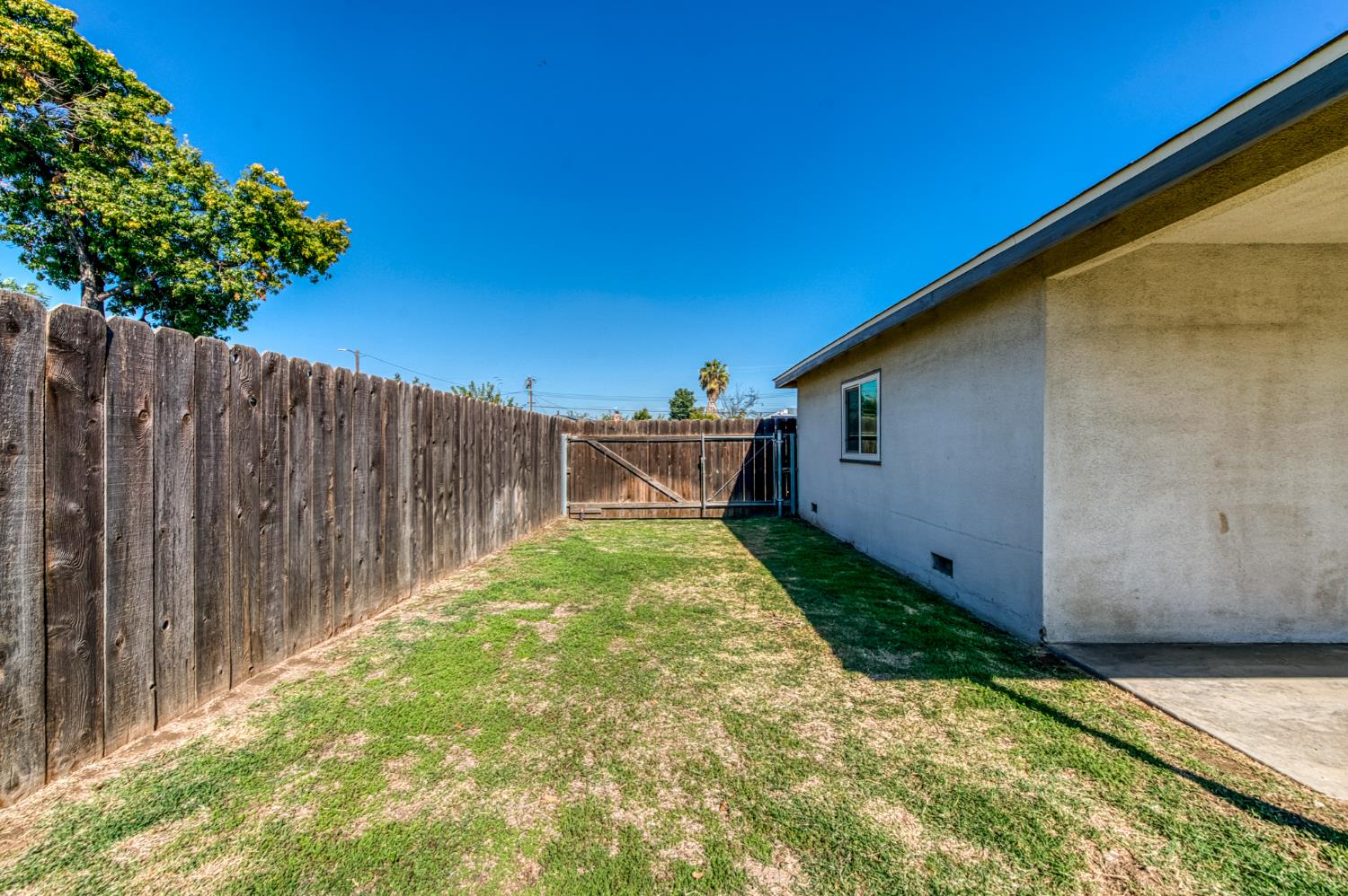 8625 La Vaca Way, Hanford, CA 93230
