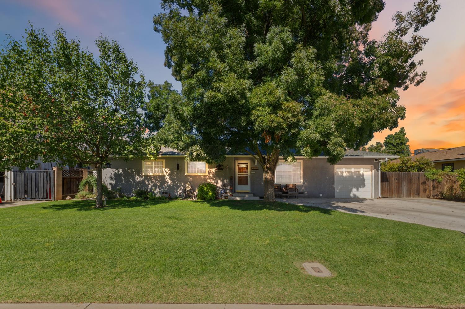5739 E Hampton Way
