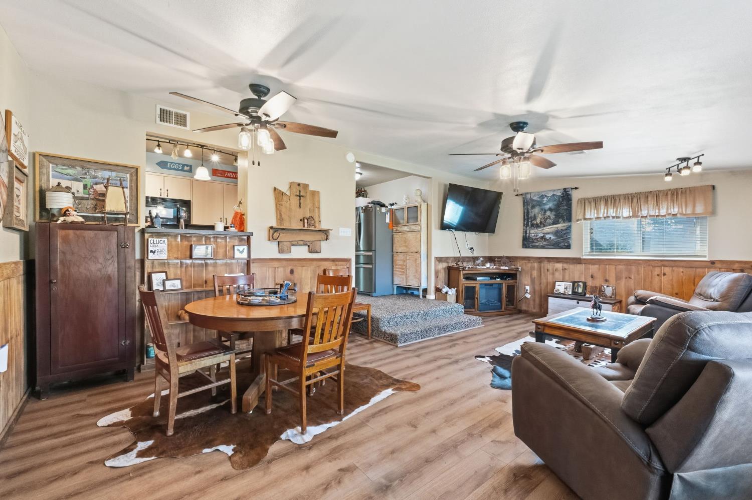 5739 E Hampton Way, Fresno, CA 93727