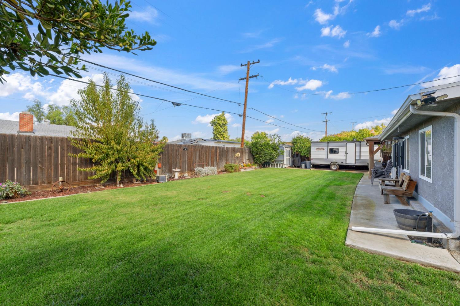 5739 E Hampton Way, Fresno, CA 93727