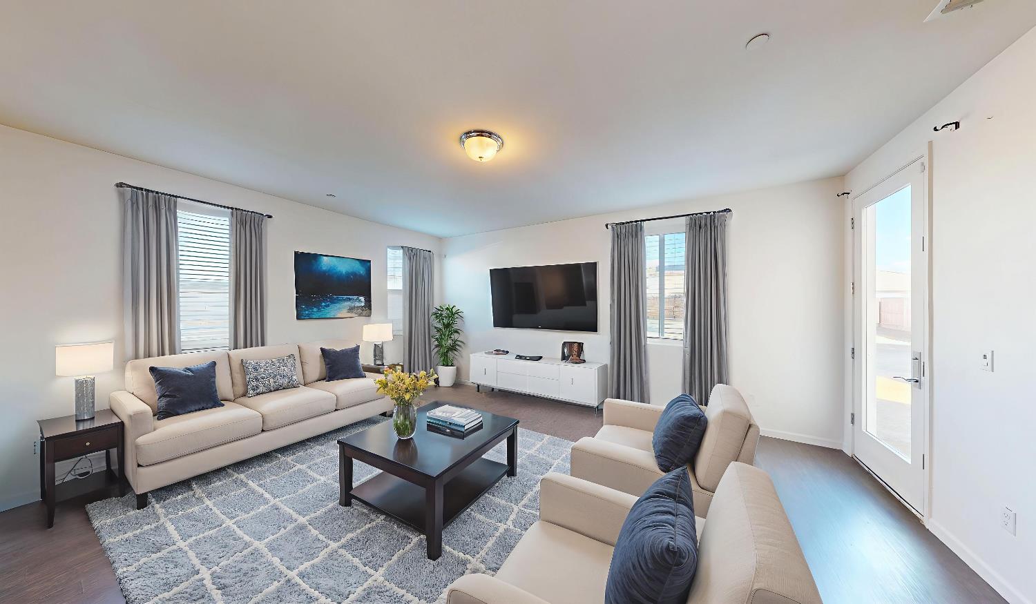 4826 N Casey Ave, Fresno, CA 93723