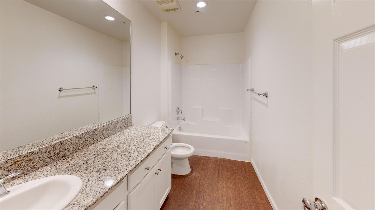 4826 N Casey Ave, Fresno, CA 93723