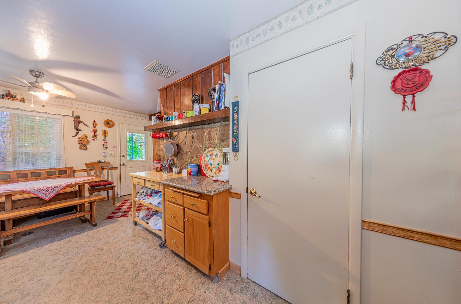 42585 Buckeye Rd, Oakhurst, CA 93644