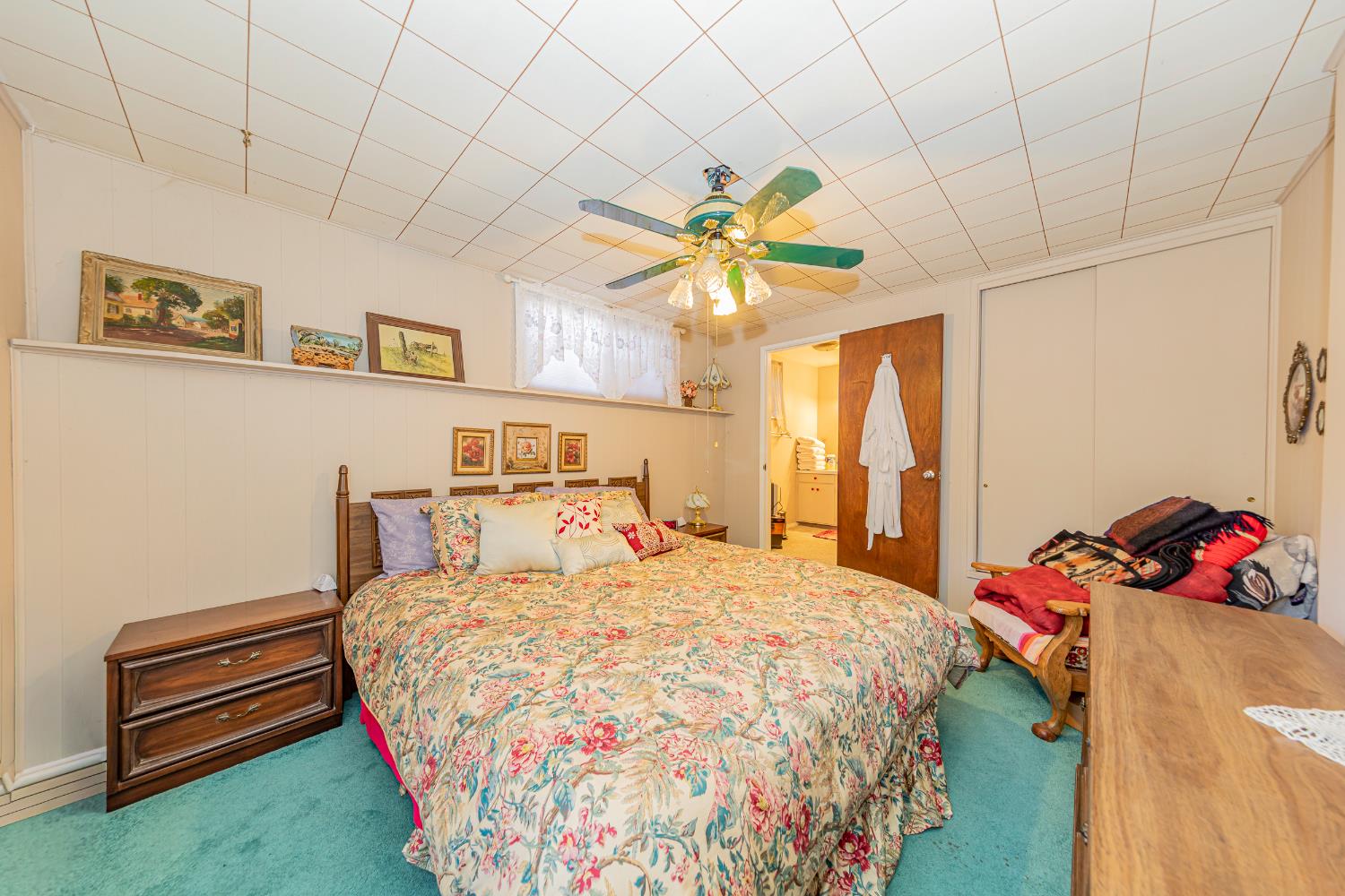 42585 Buckeye Rd, Oakhurst, CA 93644