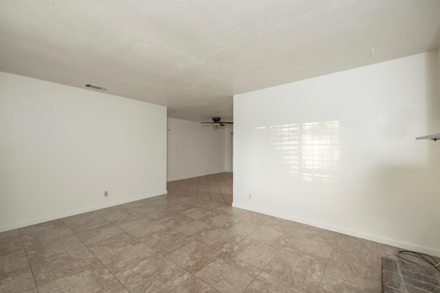 225 N Sylmar Ave, Fresno, CA 93727