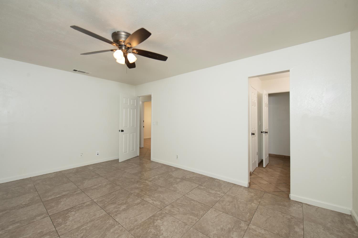 225 N Sylmar Ave, Fresno, CA 93727