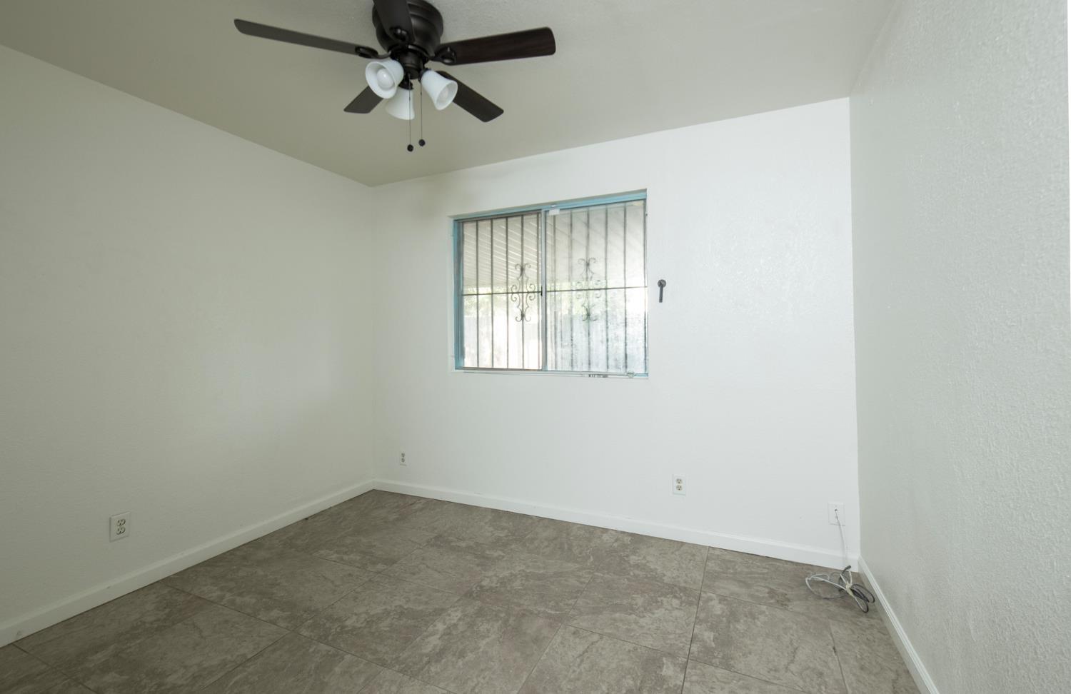 225 N Sylmar Ave, Fresno, CA 93727