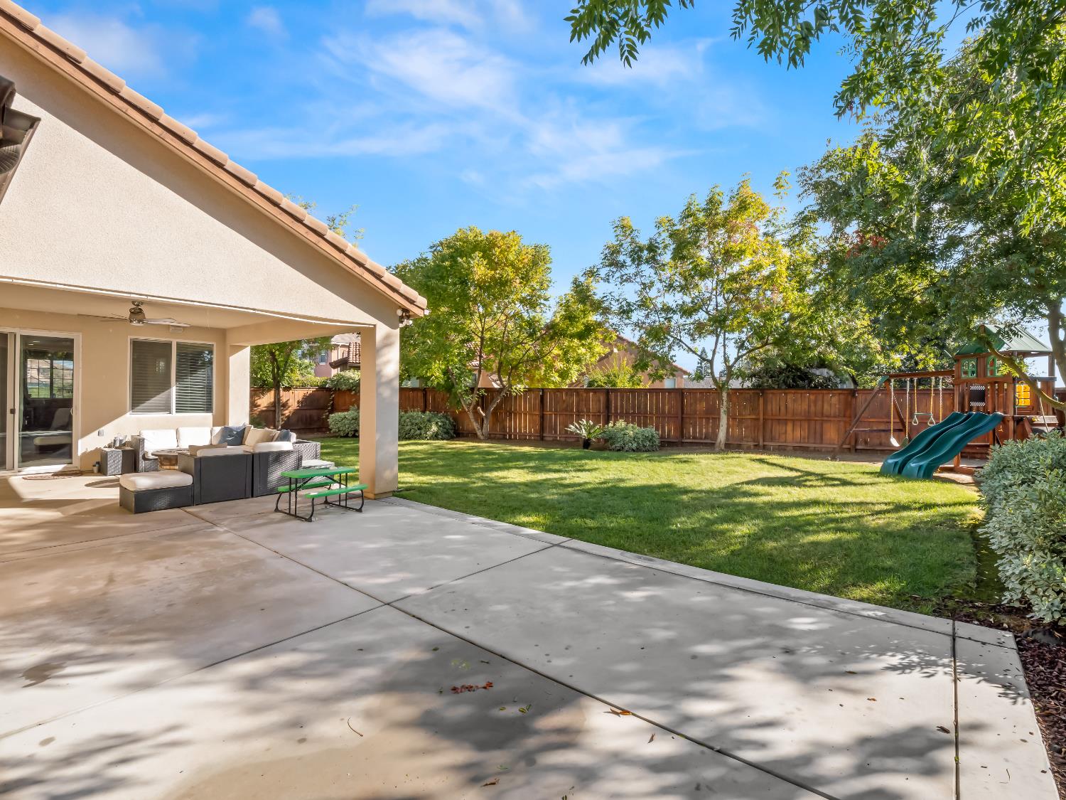 5761 W Willis Ave, Fresno, CA 93722