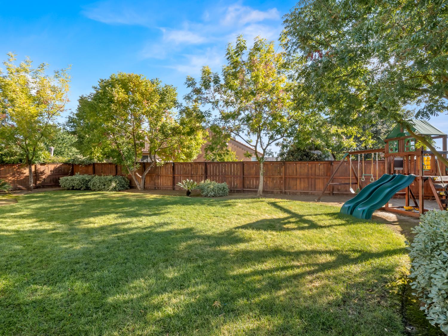 5761 W Willis Ave, Fresno, CA 93722