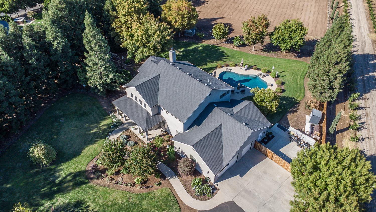 11722 E Ashlan Ave, Sanger, CA 93657