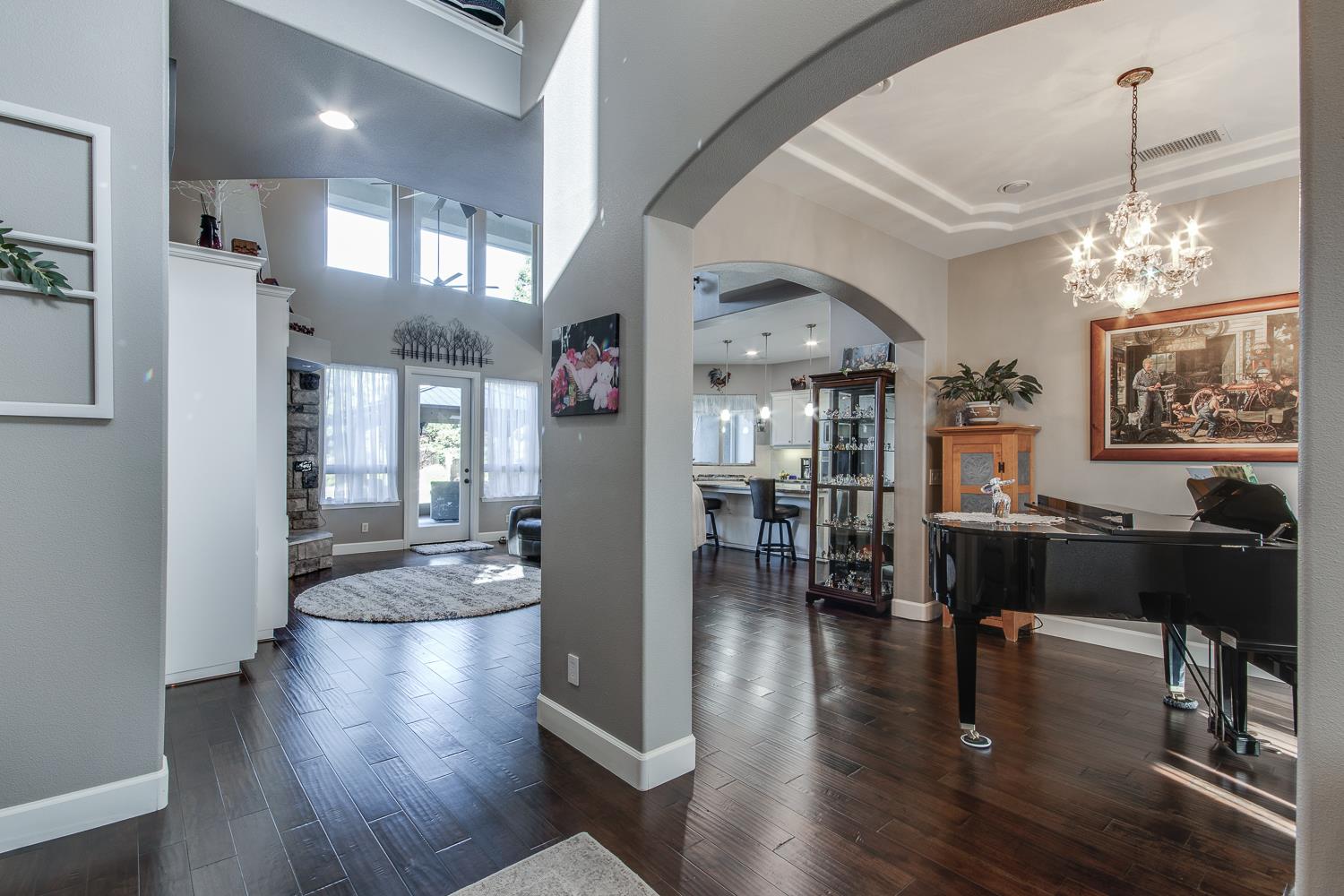 11722 E Ashlan Ave, Sanger, CA 93657