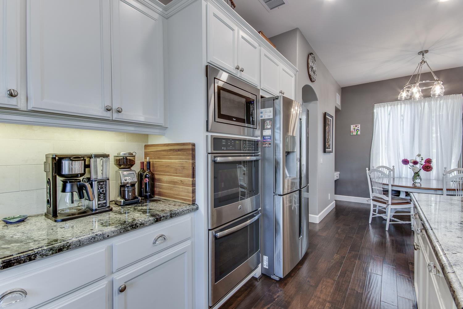 11722 E Ashlan Ave, Sanger, CA 93657