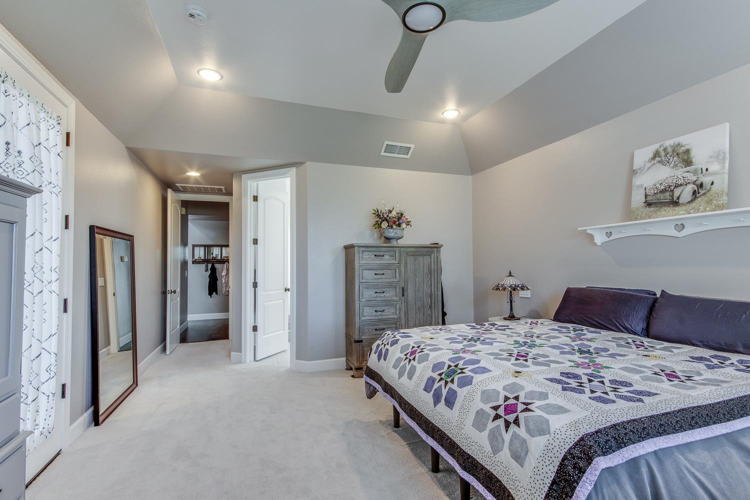 11722 E Ashlan Ave, Sanger, CA 93657