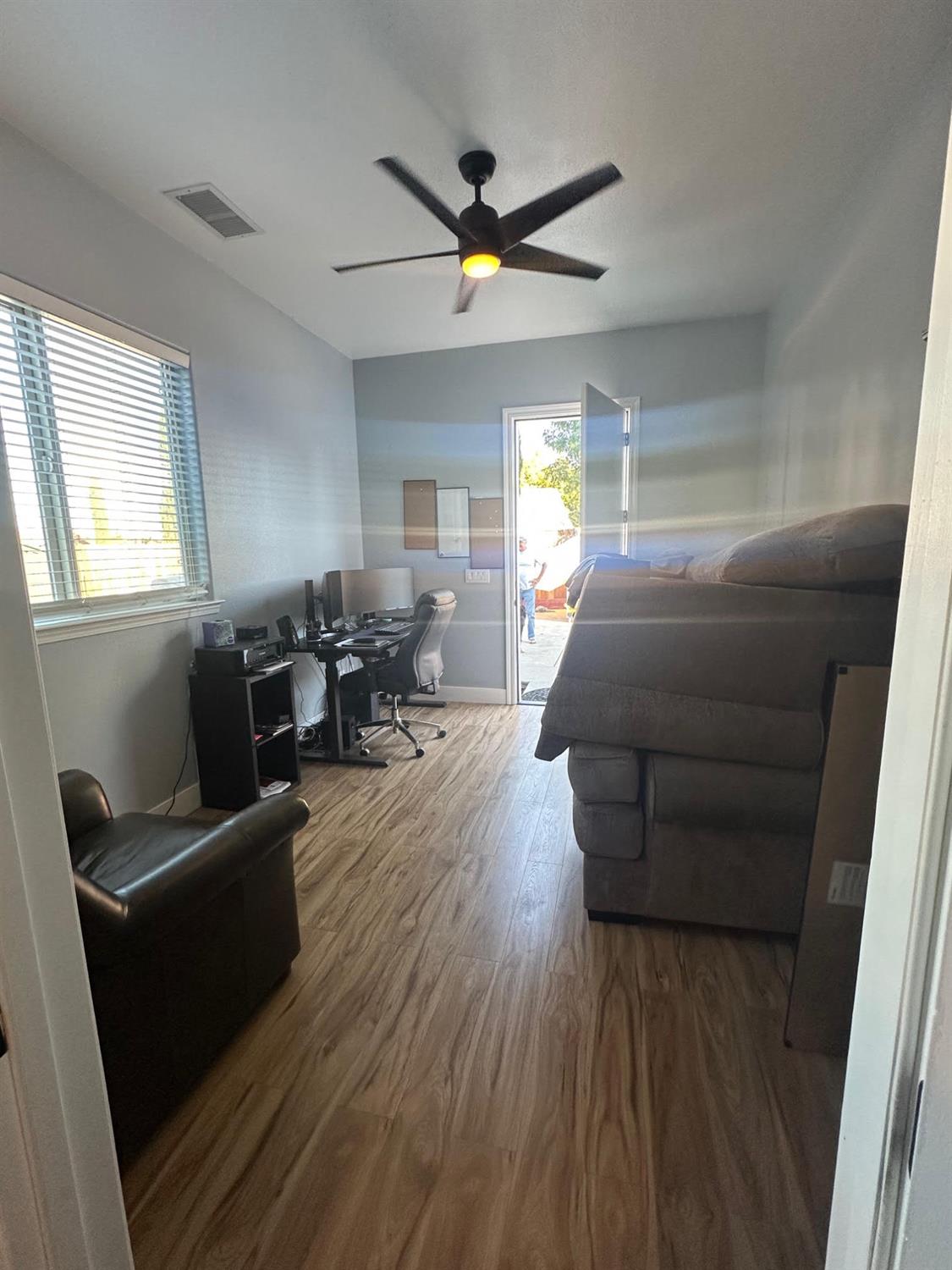 11722 E Ashlan Ave, Sanger, CA 93657