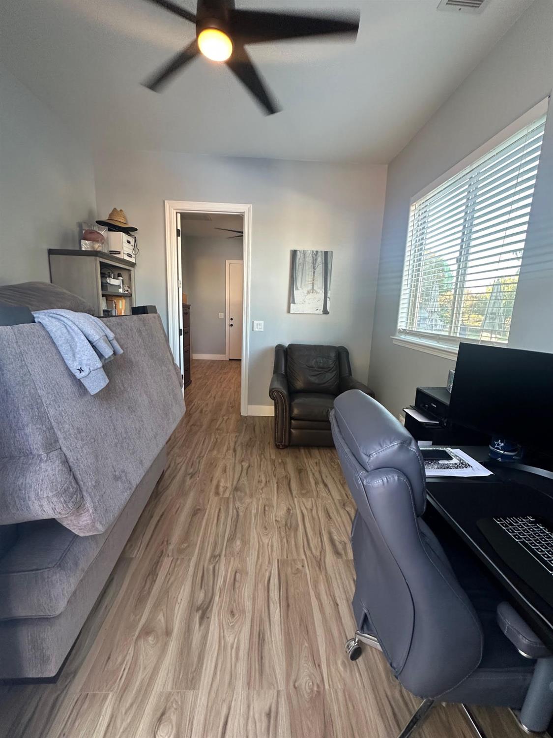 11722 E Ashlan Ave, Sanger, CA 93657