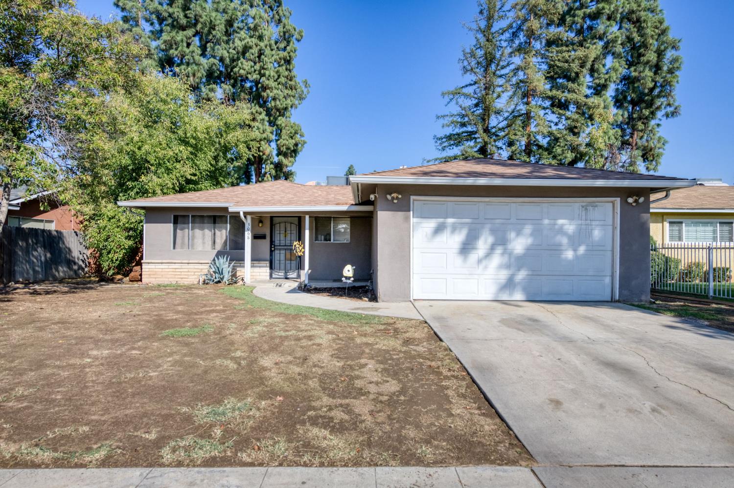 3068 W Fairmont Ave, Fresno, CA 93722