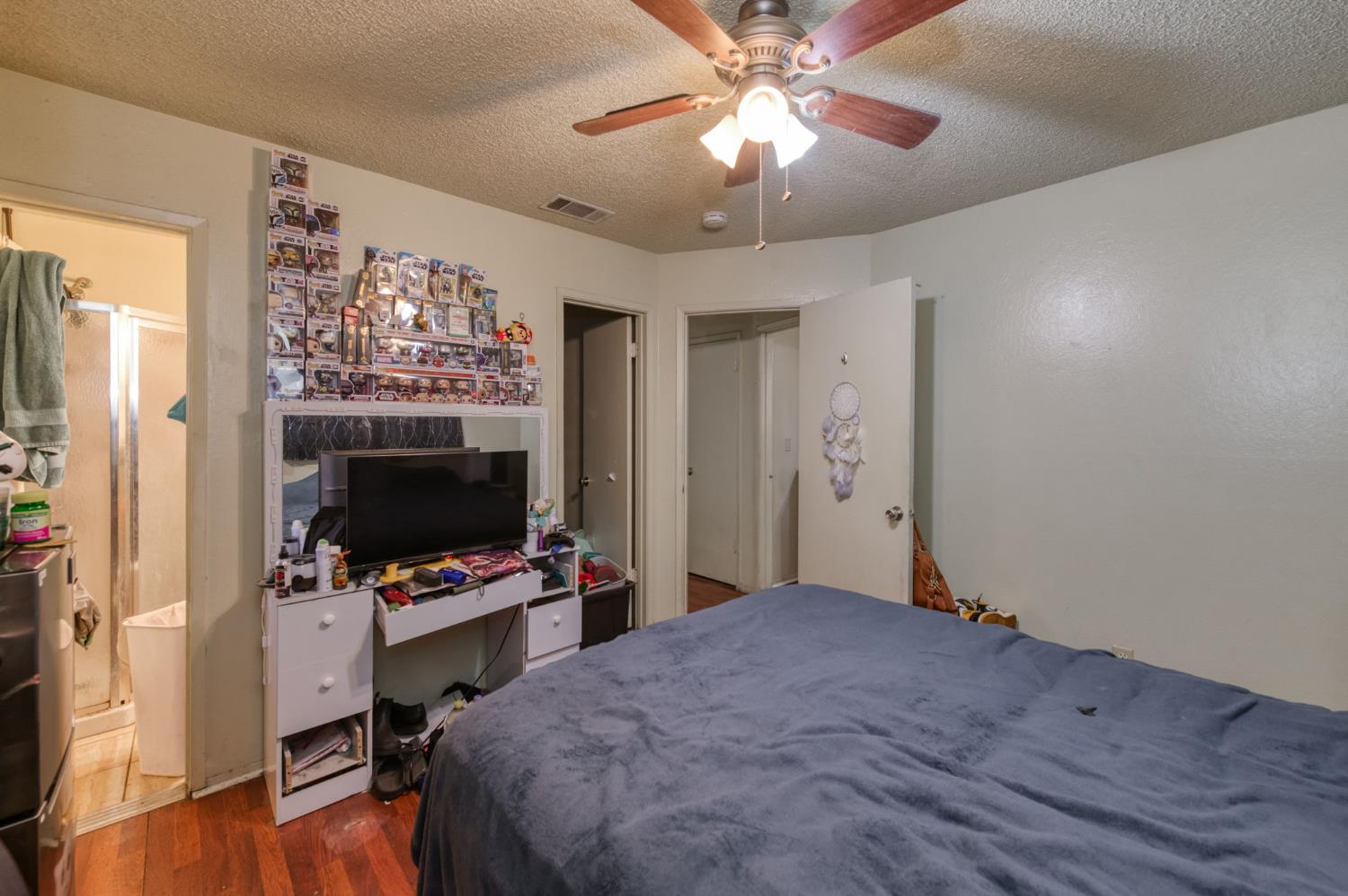 3068 W Fairmont Ave, Fresno, CA 93722