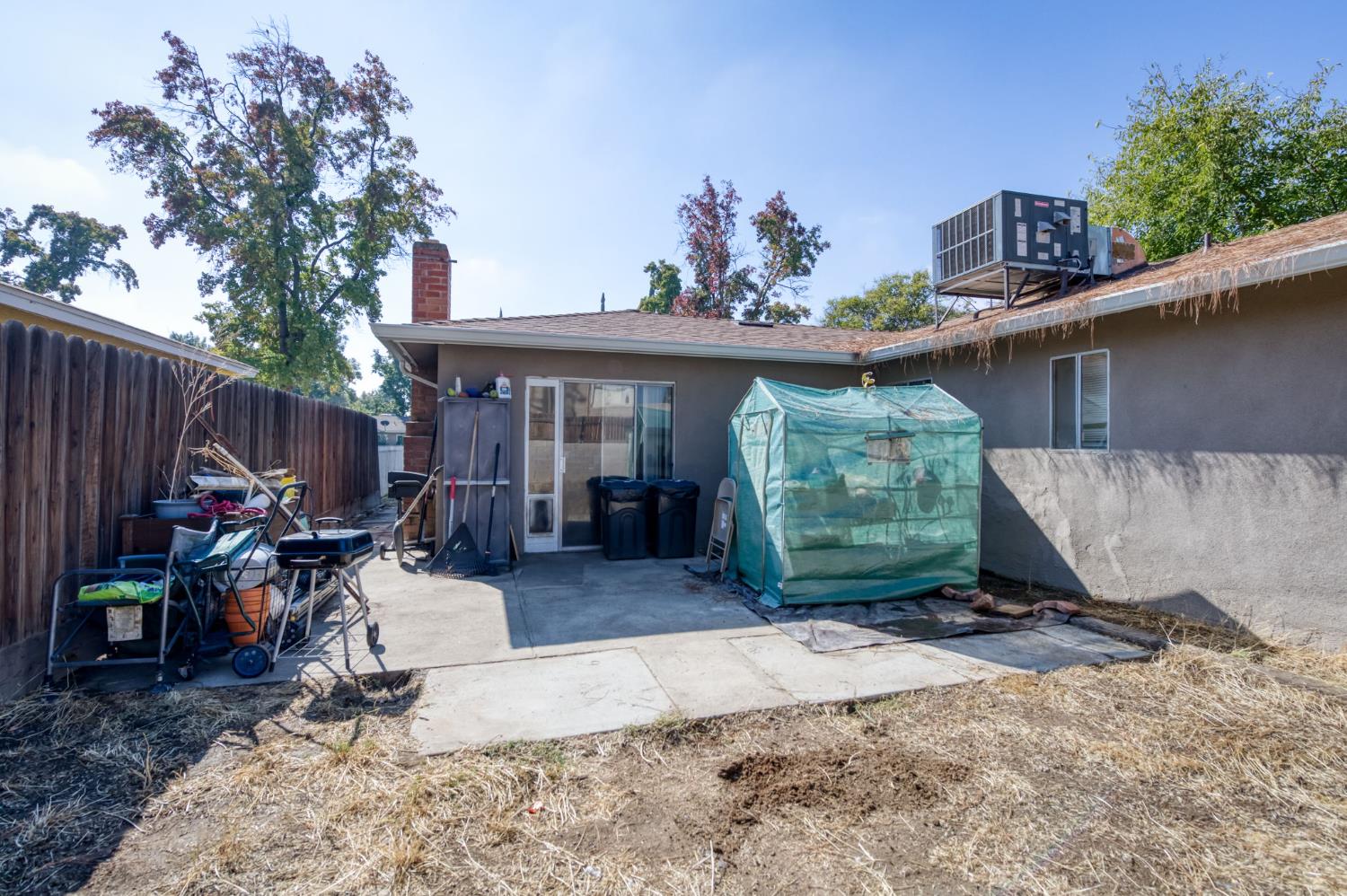 3068 W Fairmont Ave, Fresno, CA 93722