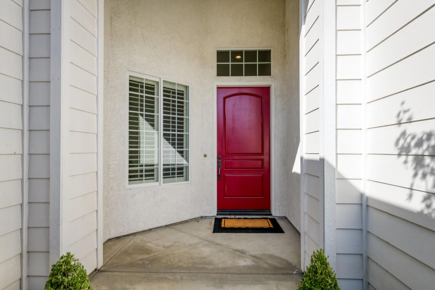 1882 N Nadine Ave, Clovis, CA 93619