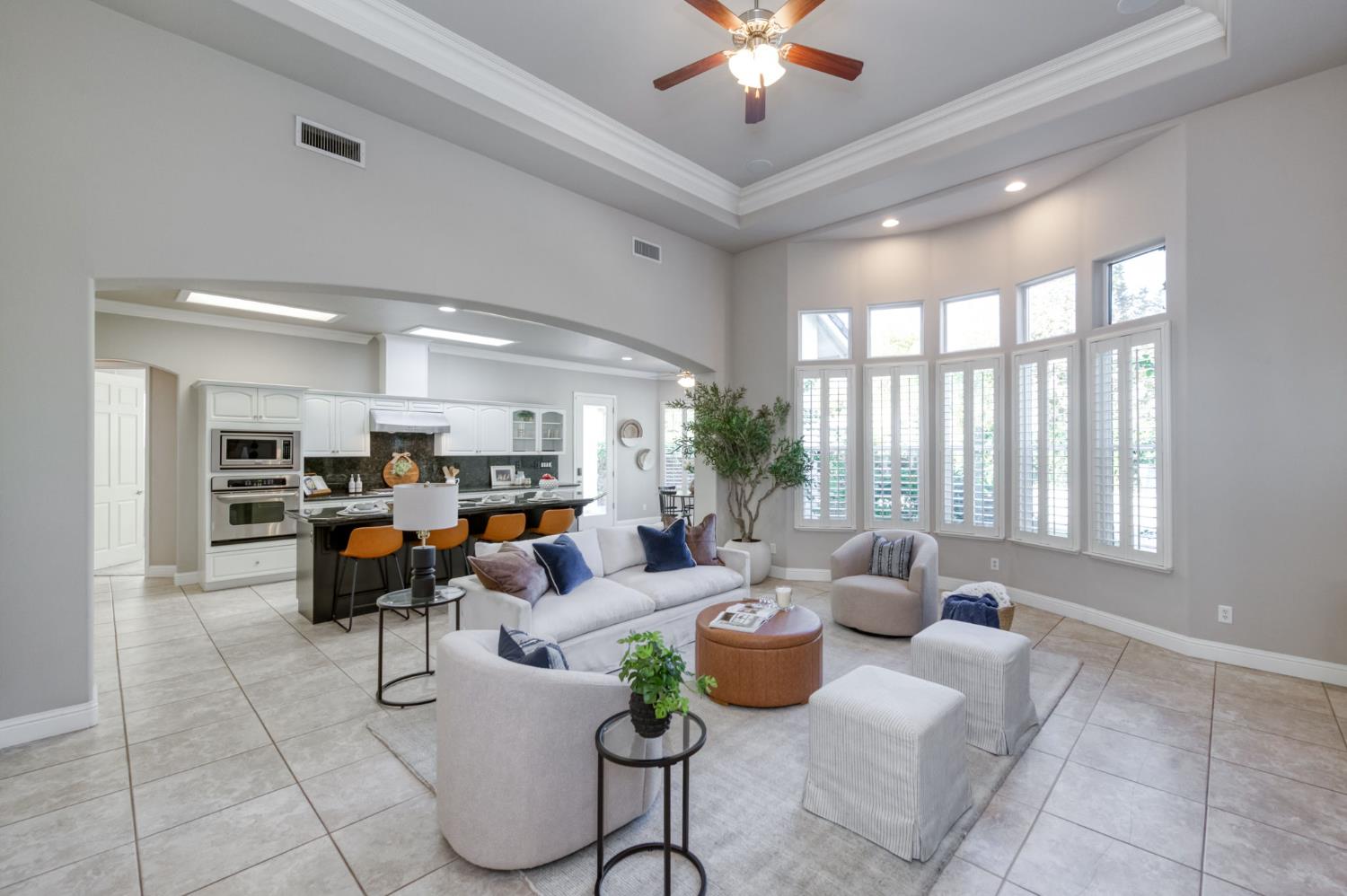 1882 N Nadine Ave, Clovis, CA 93619