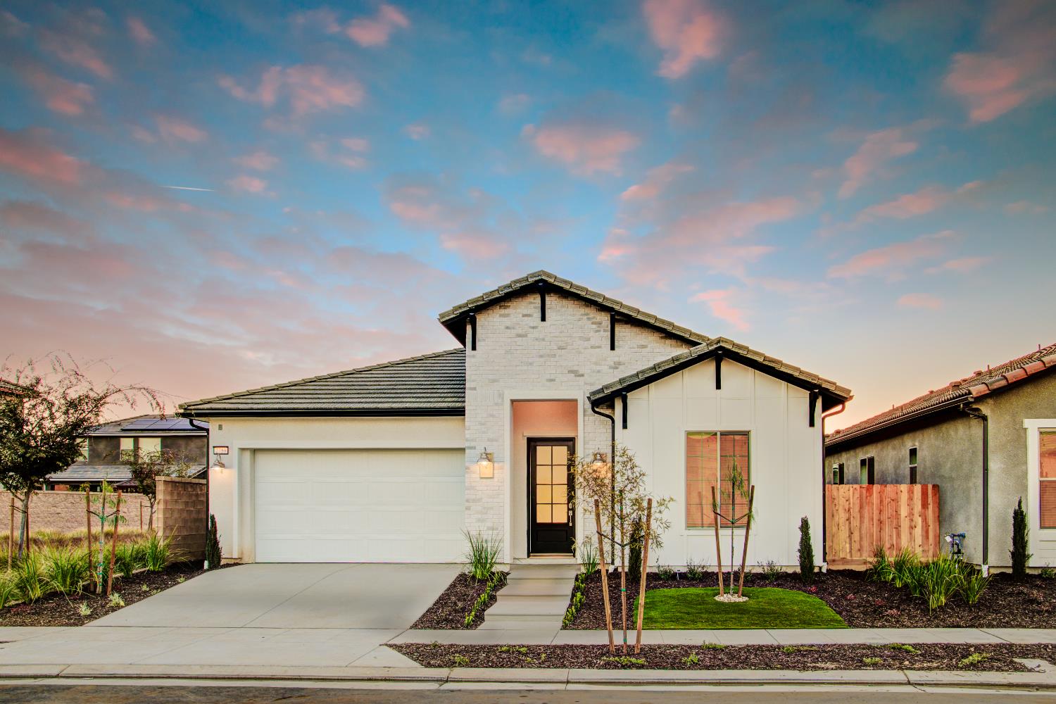 6351 E Millie Dr, Fresno, CA 93727