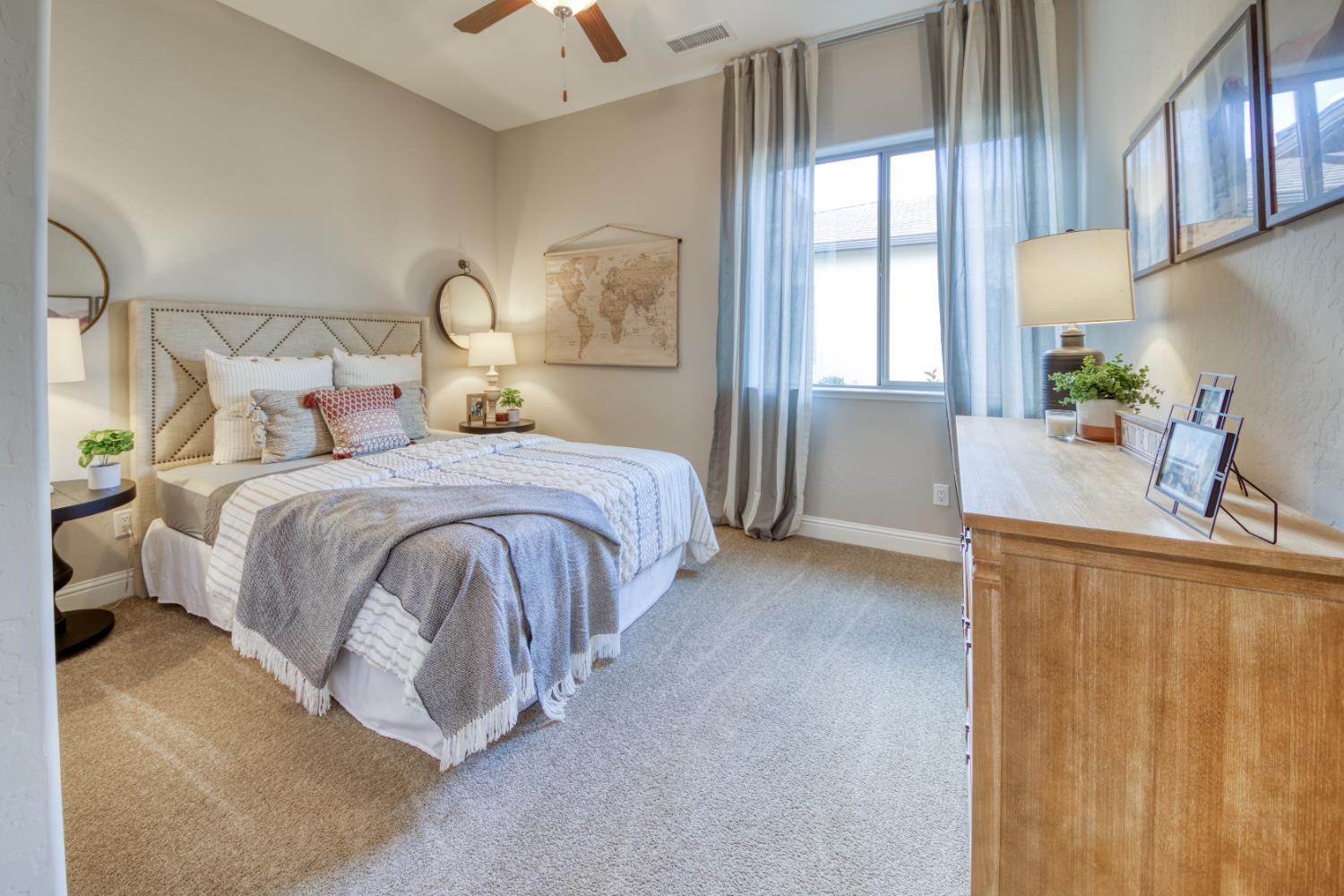 6351 E Millie Dr, Fresno, CA 93727