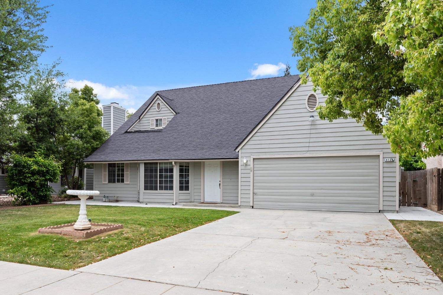 4129 W Regency Ave, Fresno, CA 93722