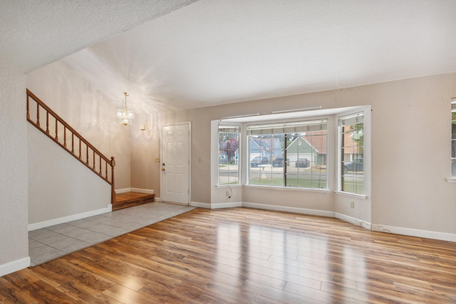 4129 W Regency Ave, Fresno, CA 93722