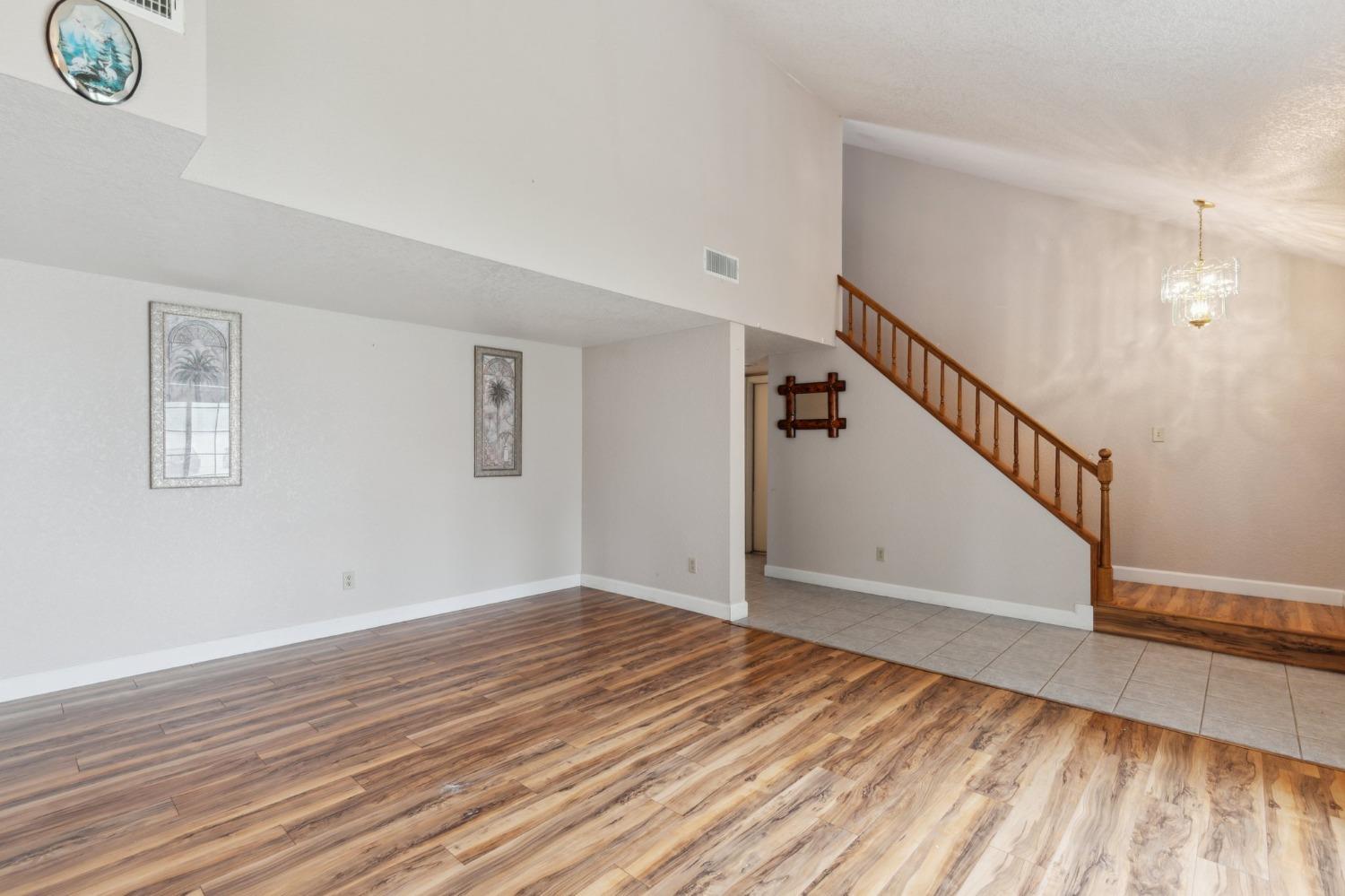 4129 W Regency Ave, Fresno, CA 93722