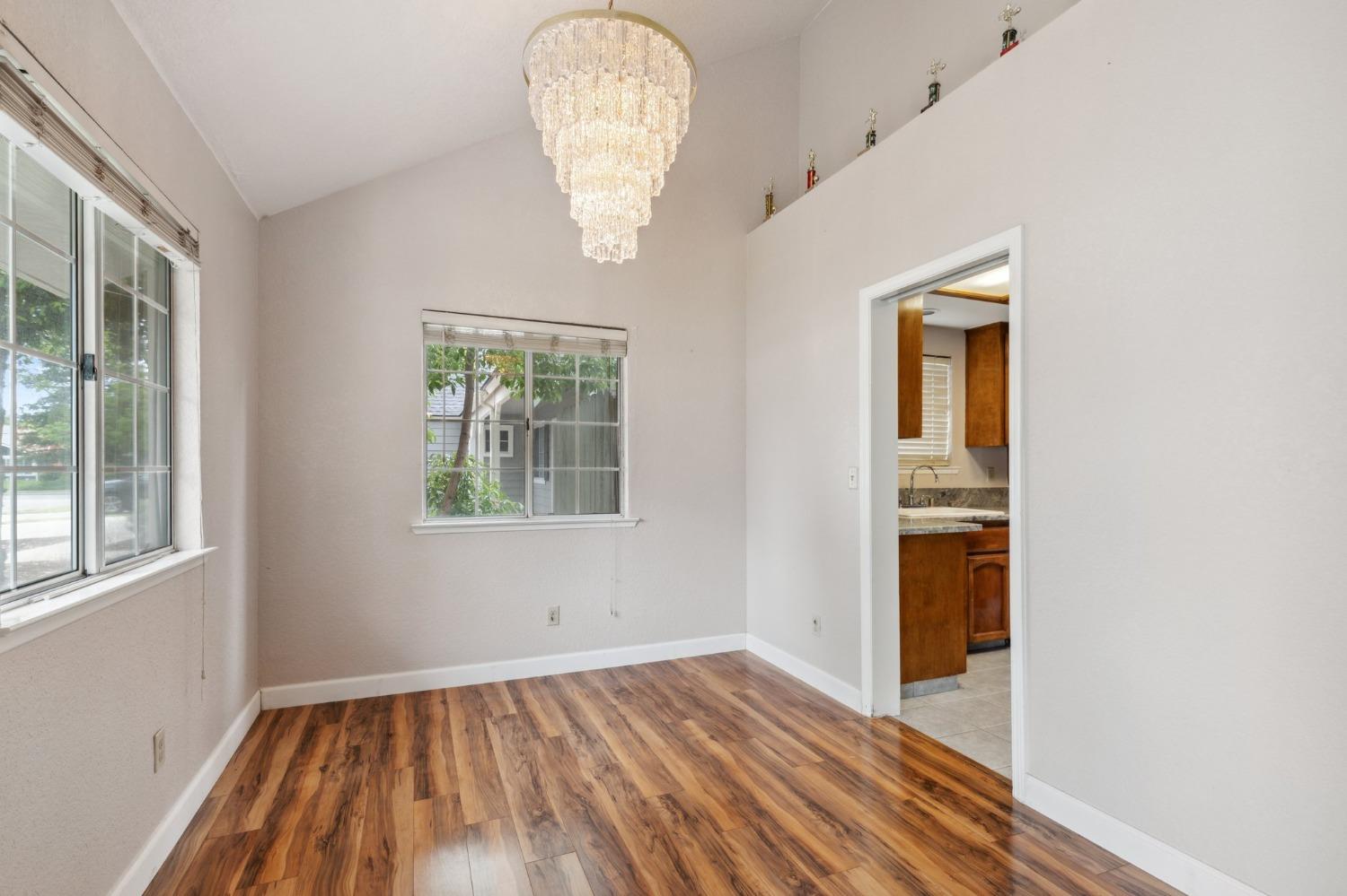 4129 W Regency Ave, Fresno, CA 93722