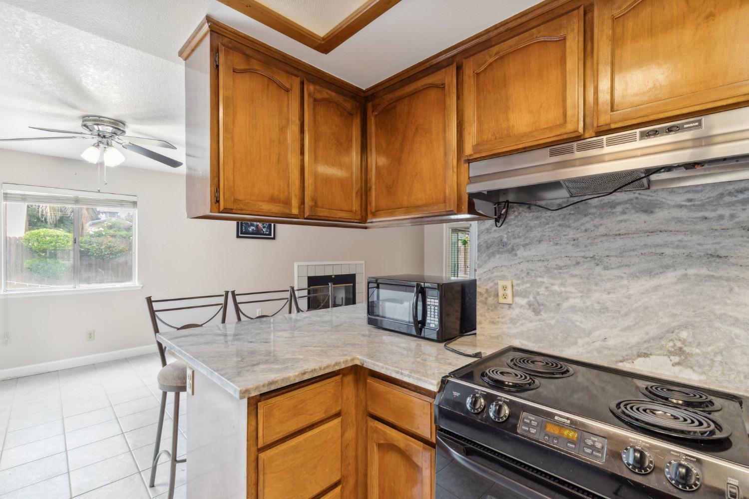 4129 W Regency Ave, Fresno, CA 93722