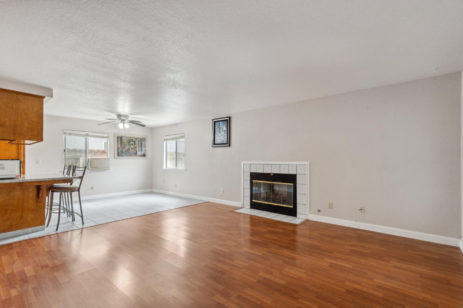 4129 W Regency Ave, Fresno, CA 93722