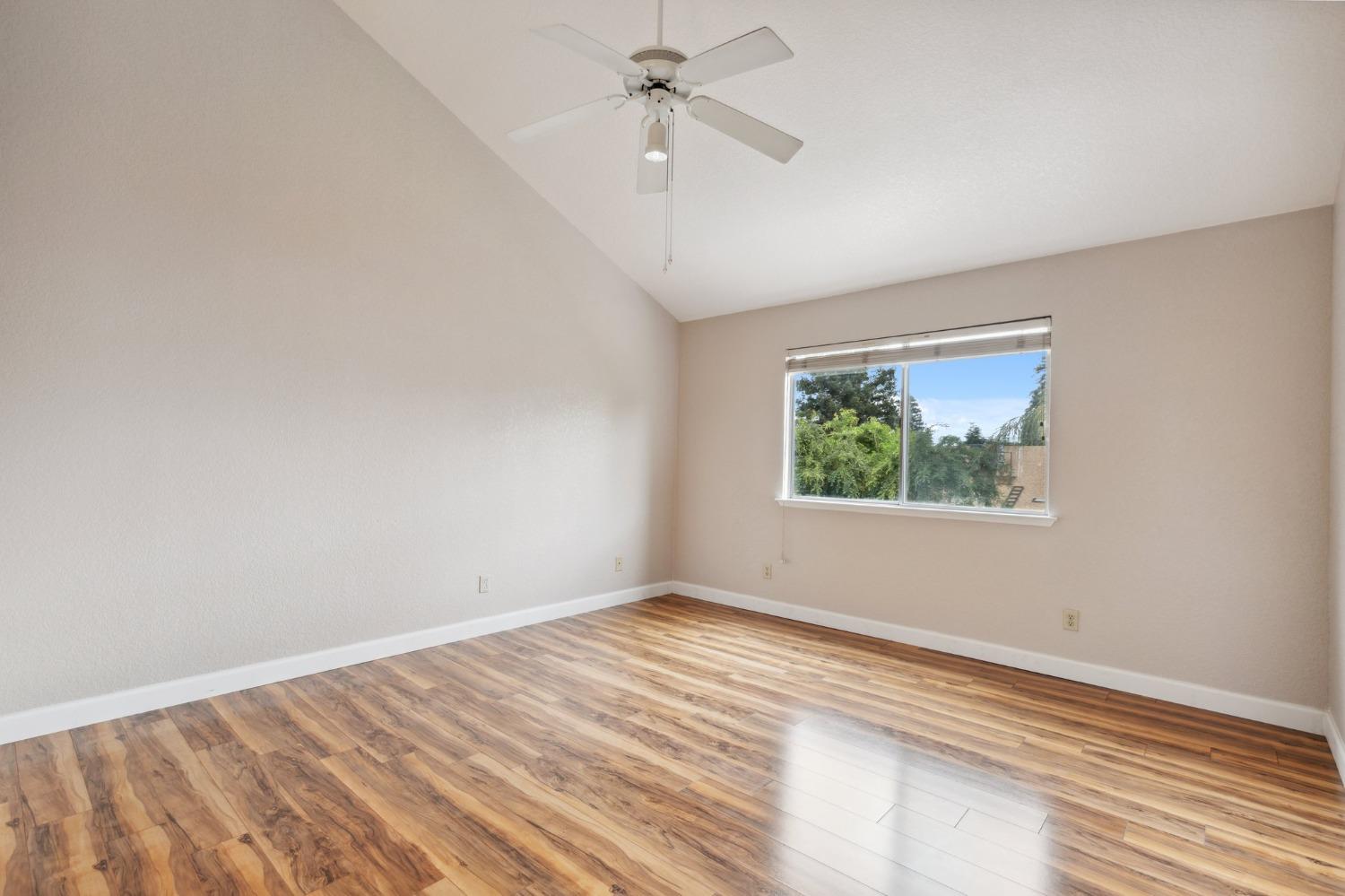 4129 W Regency Ave, Fresno, CA 93722