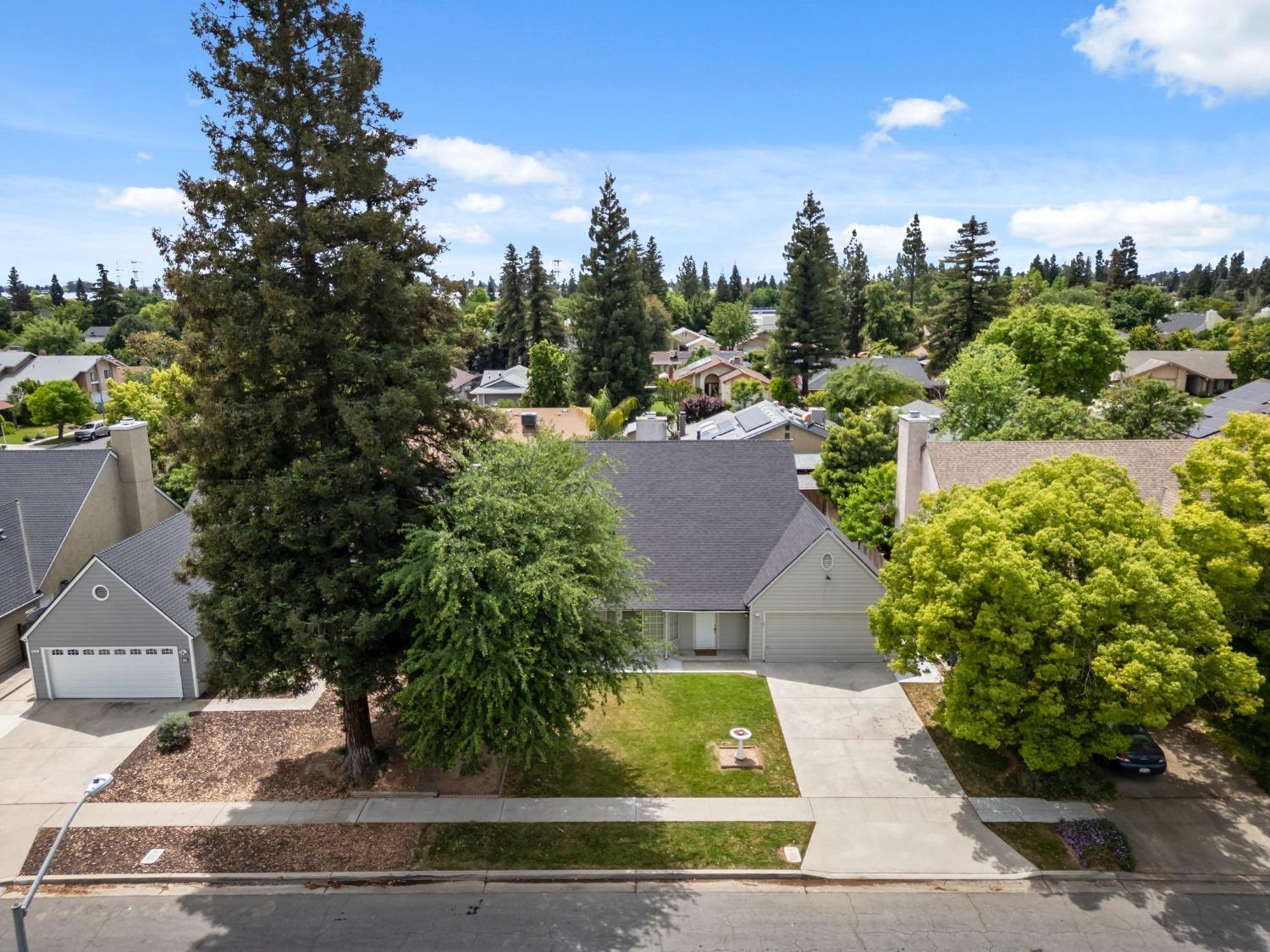 4129 W Regency Ave, Fresno, CA 93722