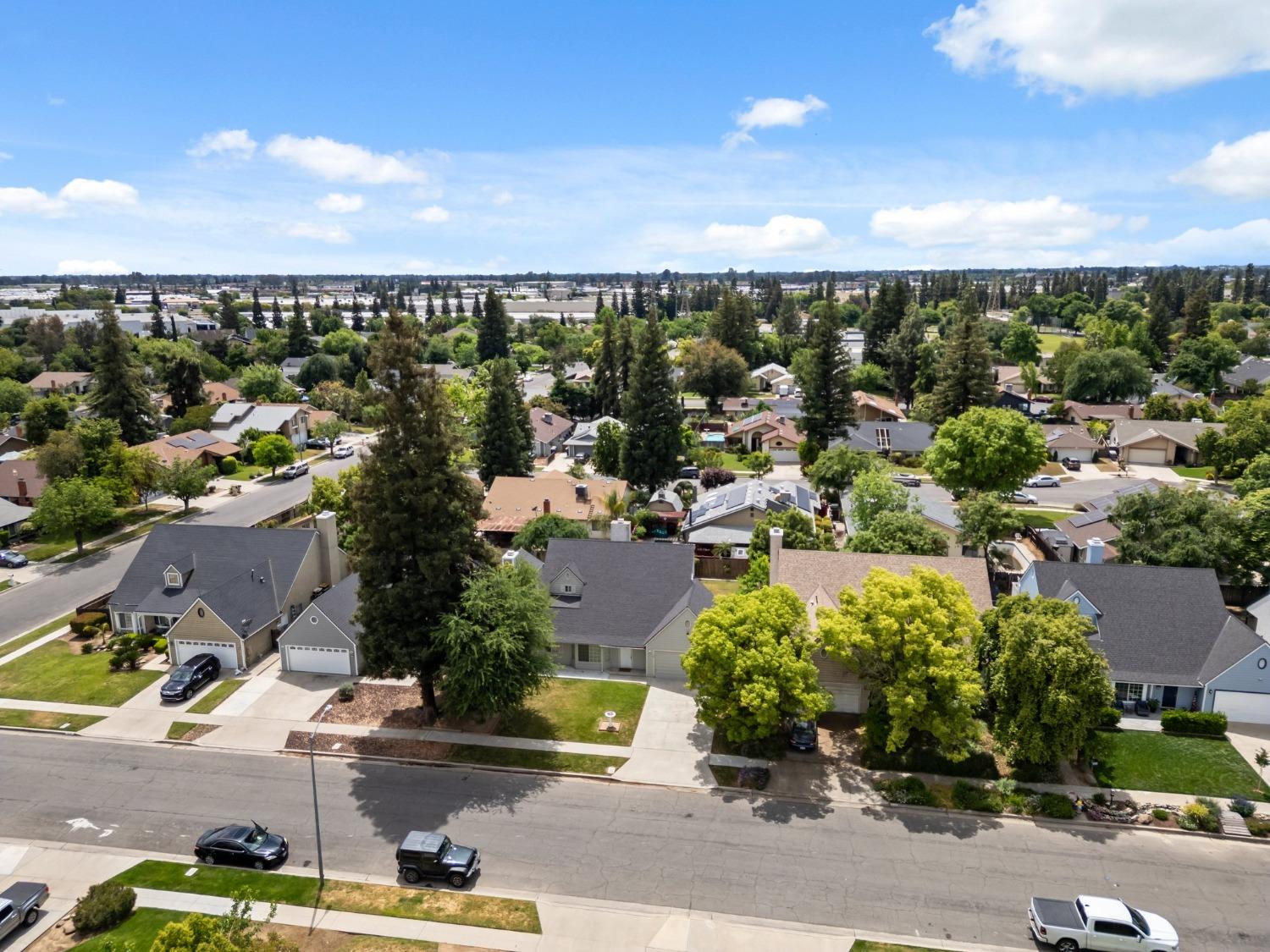 4129 W Regency Ave, Fresno, CA 93722