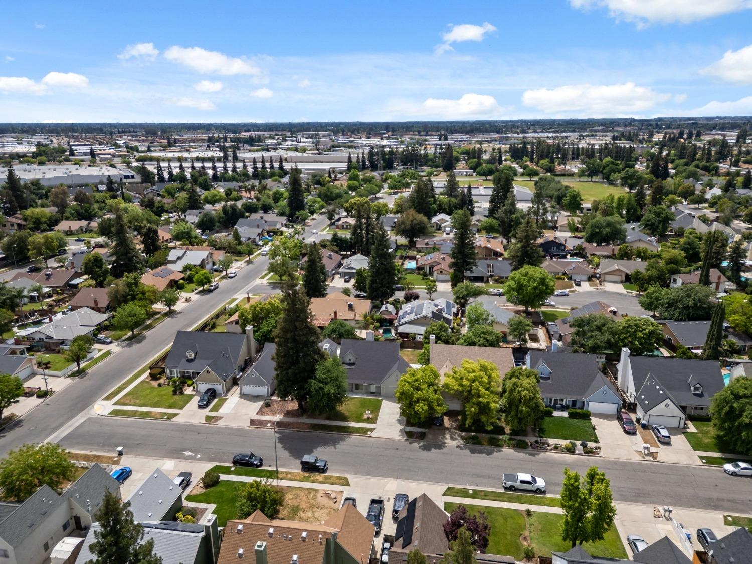 4129 W Regency Ave, Fresno, CA 93722