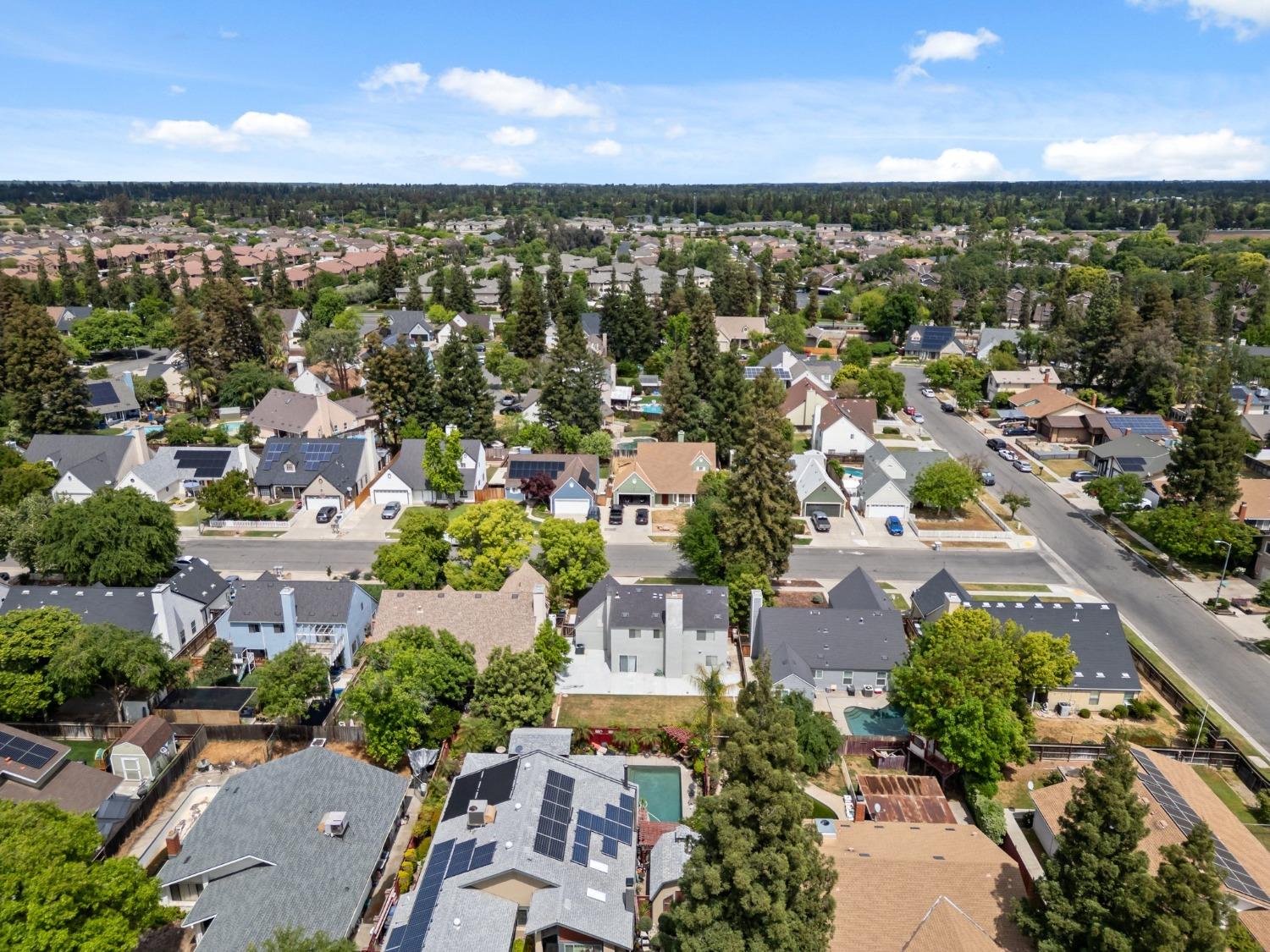 4129 W Regency Ave, Fresno, CA 93722