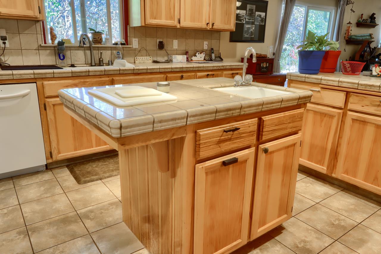 4733 Hirsch Rd, Mariposa, CA 95338
