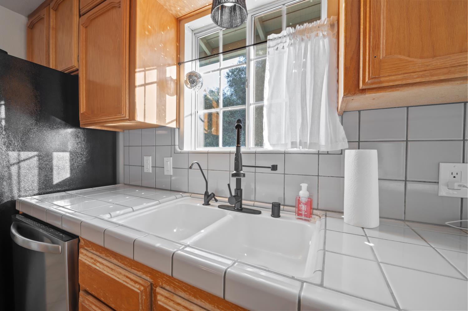 38570 Rustic Ln, Yokuts Valley, CA 93675