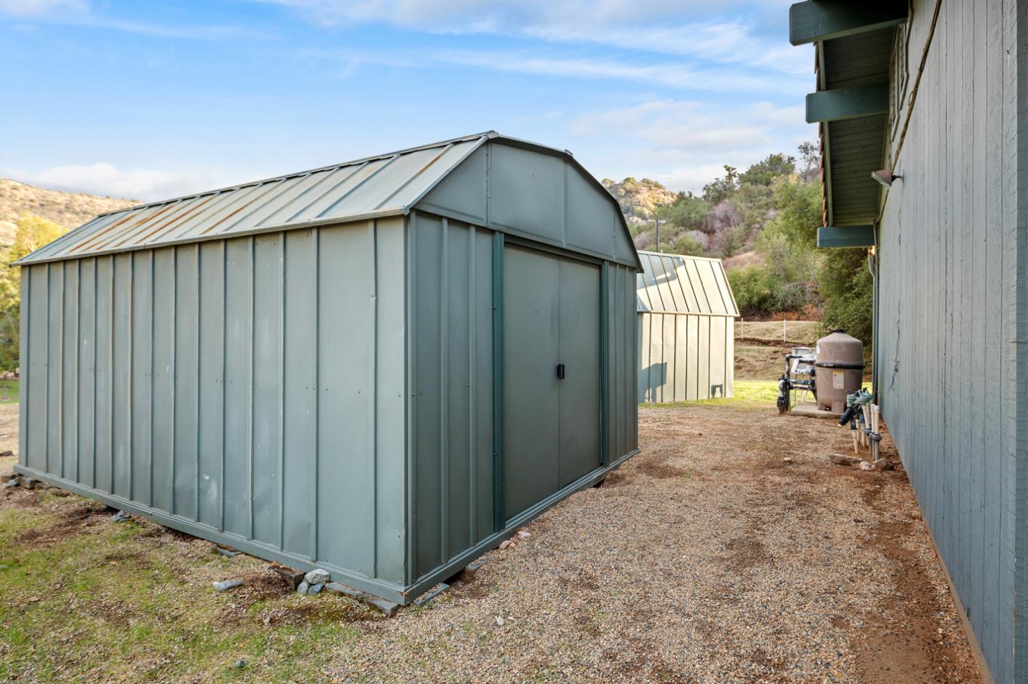 38570 Rustic Ln, Yokuts Valley, CA 93675