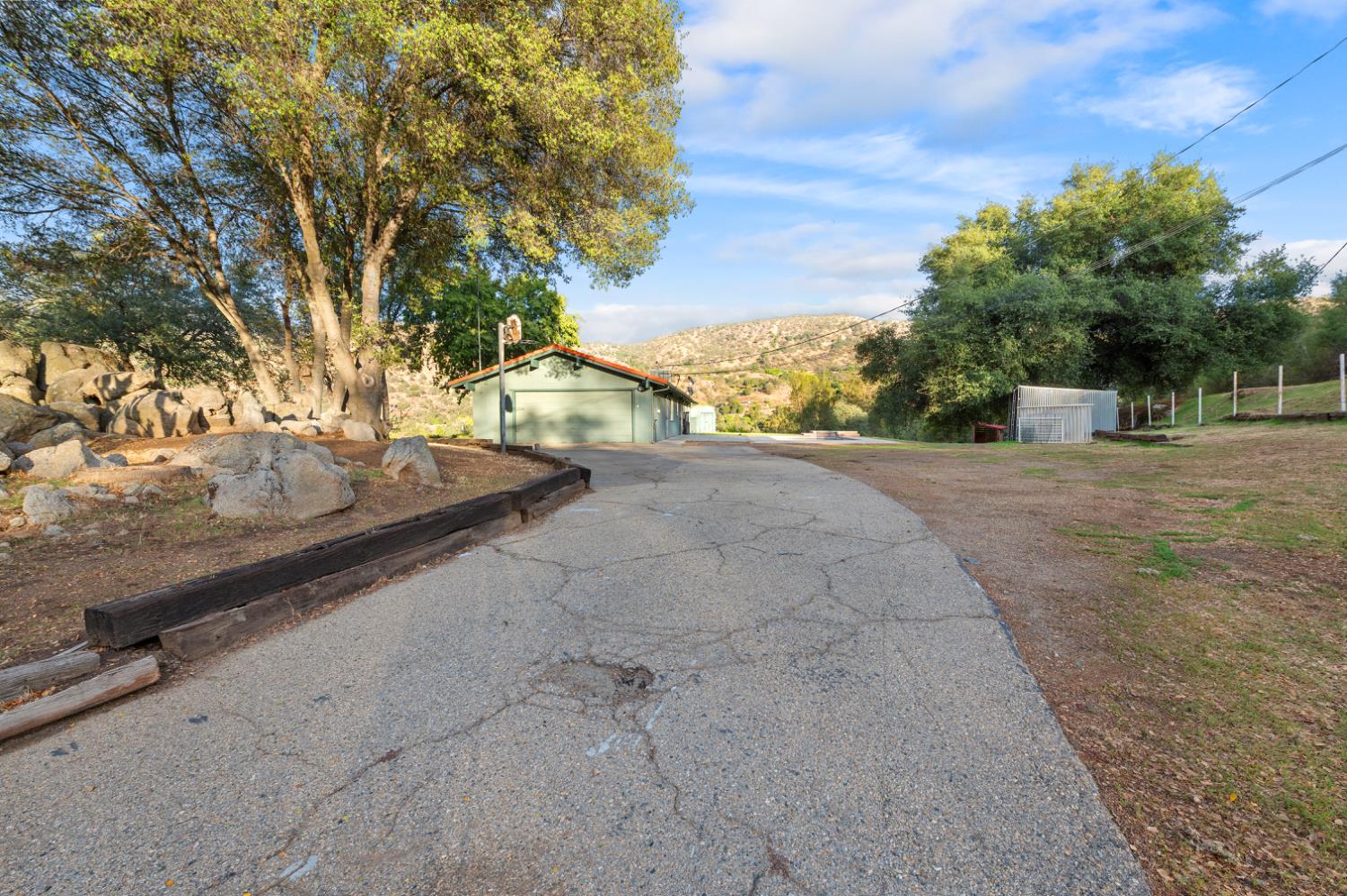 38570 Rustic Ln, Yokuts Valley, CA 93675