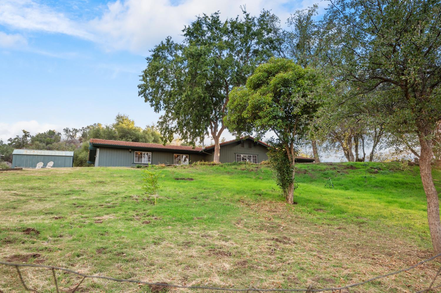 38570 Rustic Ln, Yokuts Valley, CA 93675