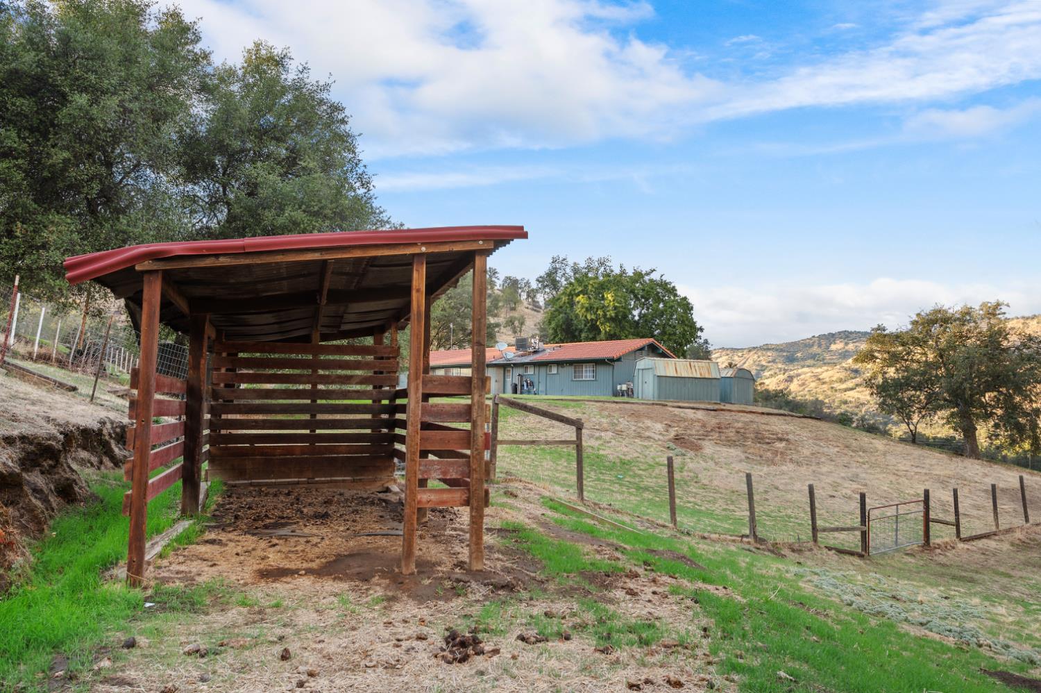 38570 Rustic Ln, Yokuts Valley, CA 93675