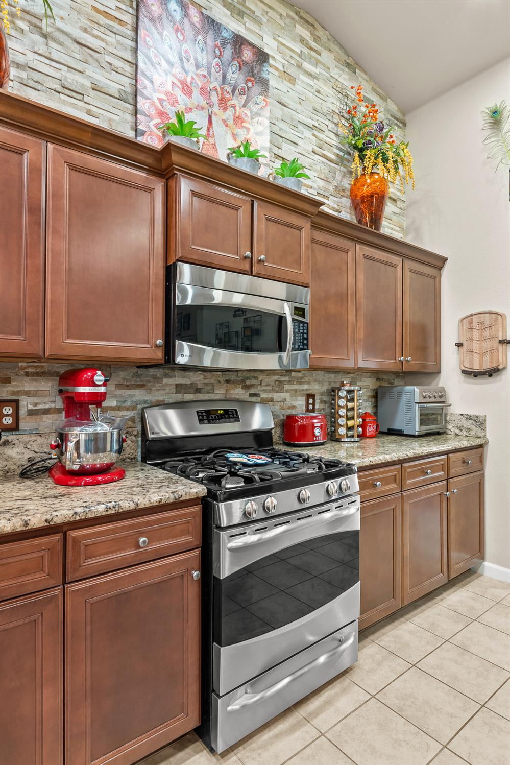 5887 N Bonta Ave, Fresno, CA 93723