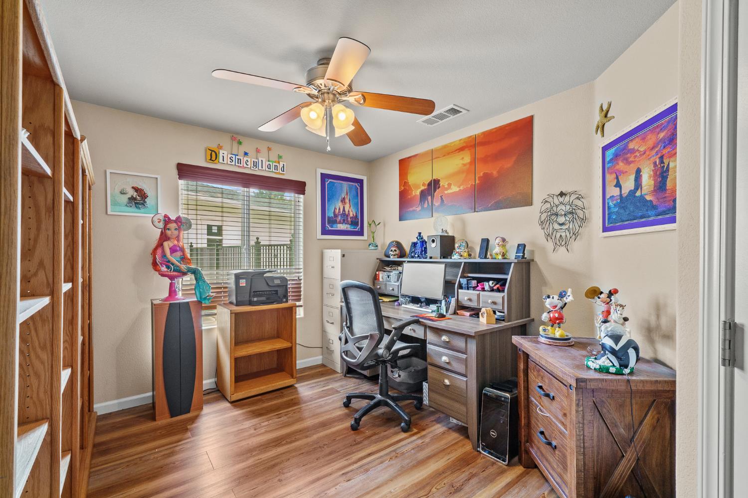 5887 N Bonta Ave, Fresno, CA 93723