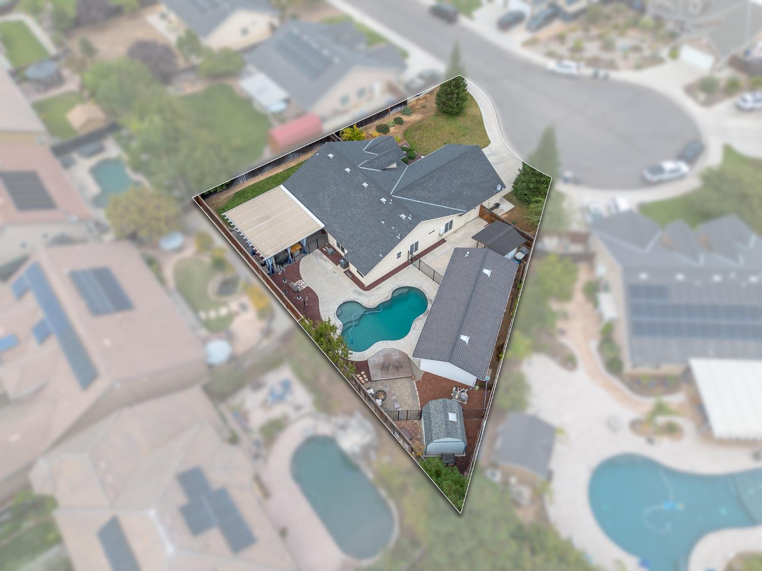 5887 N Bonta Ave, Fresno, CA 93723